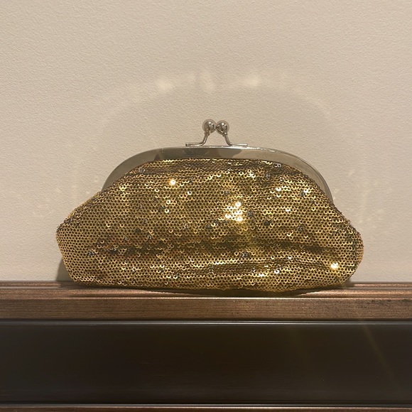 MAX Gold Sequence Purse